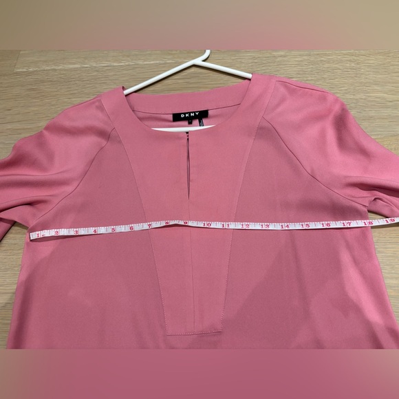 DKNY Long Sleeve oversized Rose Blouse, size XS - Picture 5 of 9